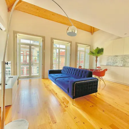 Domus 210 Penthouse Apartment *