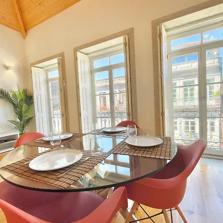 Domus 210 Penthouse Apartment *